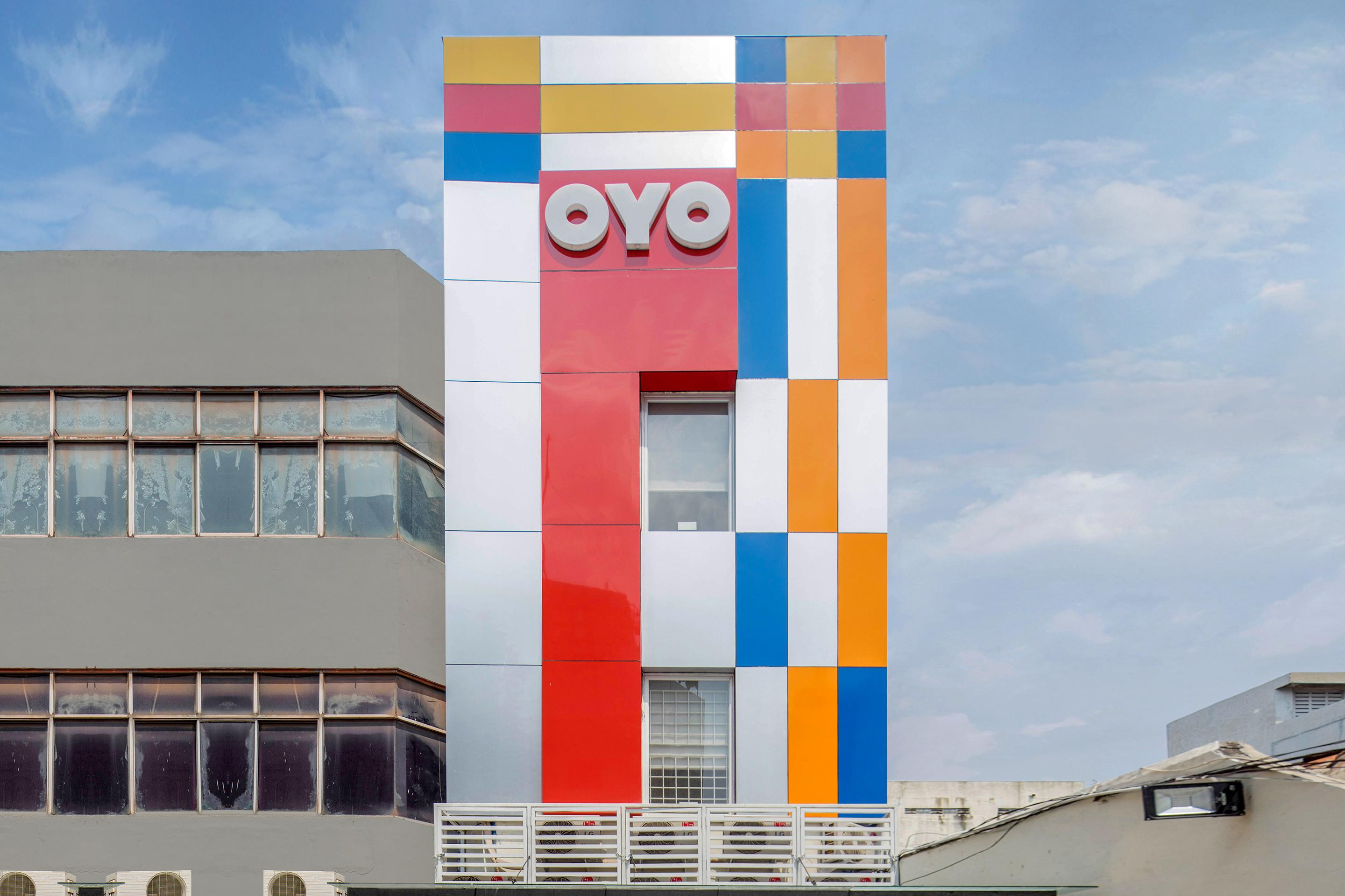 Oyo 1121 Orienchi 2 Near Rsud Sawah Besar 2*