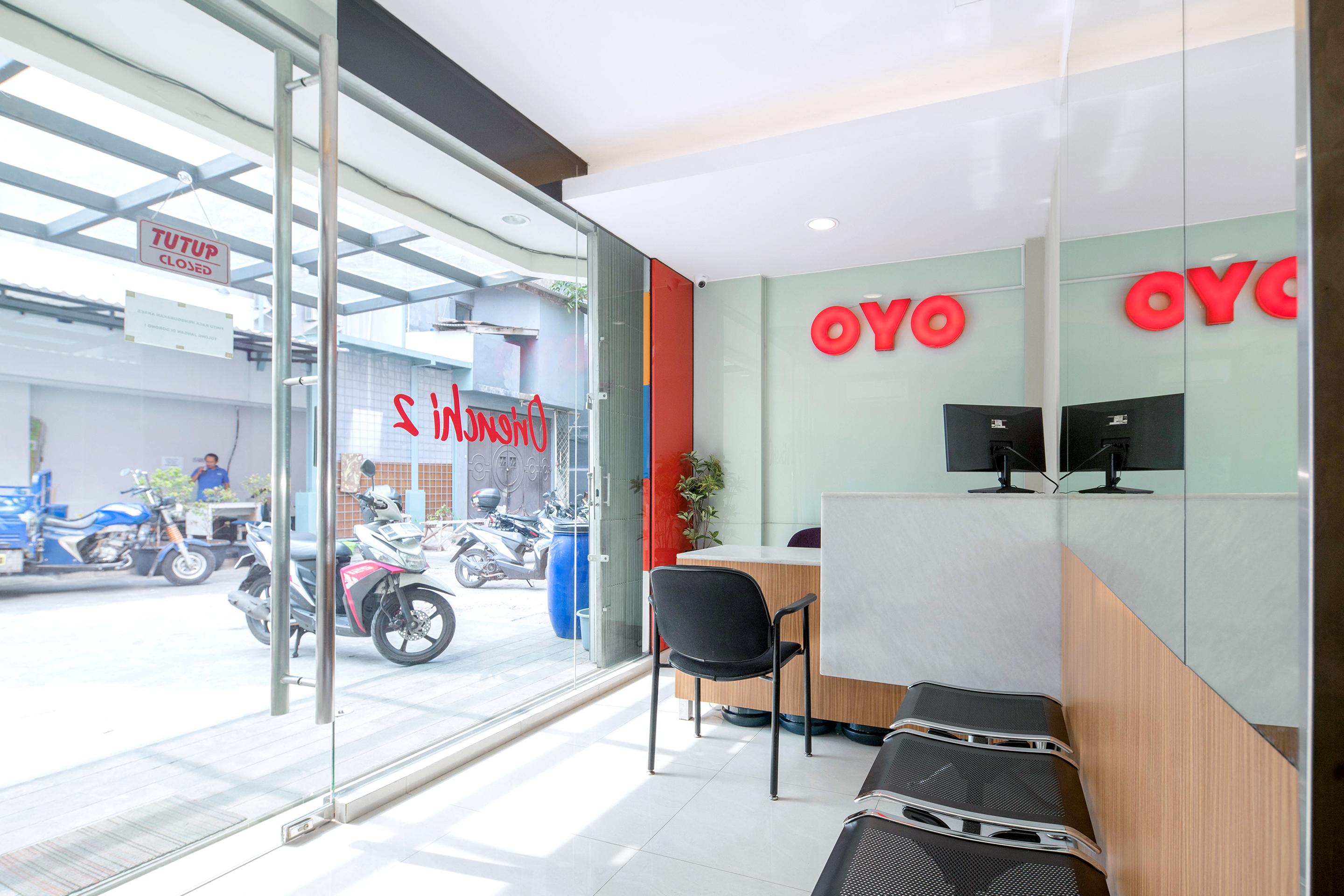Oyo 1121 Orienchi 2 Near Rsud Sawah Besar Hotel